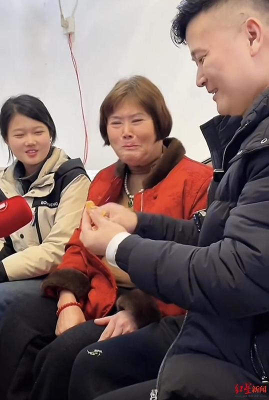  失散35年，杜军终于归来；姐姐半生自责，父亲遗憾永存。 情感心理