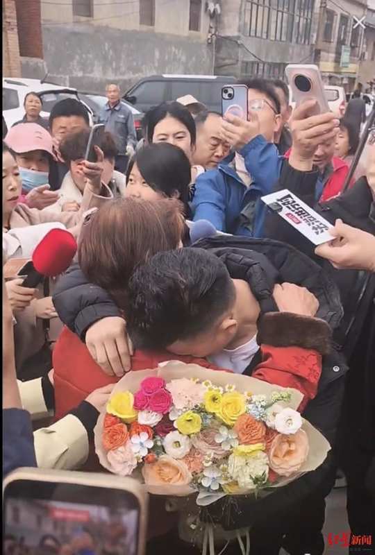  失散35年，杜军终于归来；姐姐半生自责，父亲遗憾永存。 情感心理