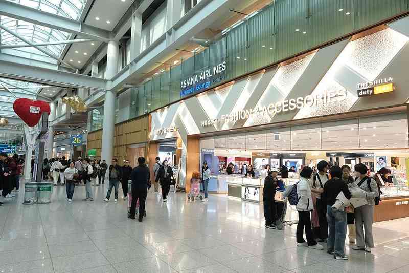  韩国免税业昔日辉煌不再，面临严峻考验。 文化旅游