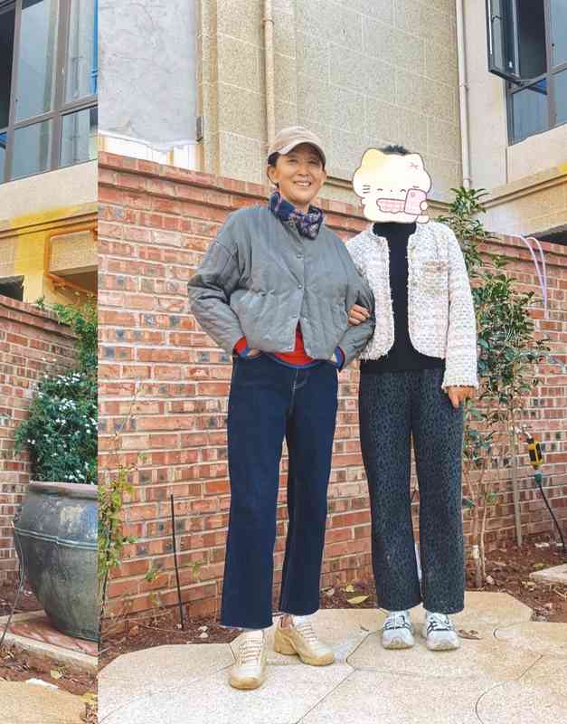  【深度长文】两位老戏骨的20年相伴哲学：为何顶级演员选择“无婚同居”活成人生赢家 娱乐新闻