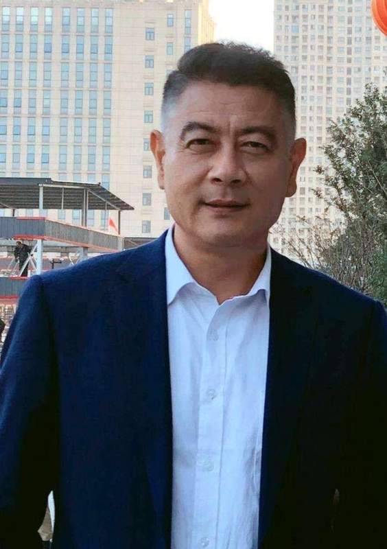  【深度长文】两位老戏骨的20年相伴哲学：为何顶级演员选择“无婚同居”活成人生赢家 娱乐新闻